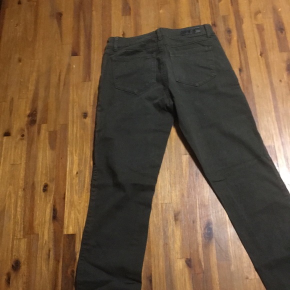 Women’s green Kenneth Cole Jeans - Picture 3 of 3